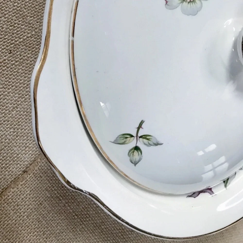 Vintage Johnson Brothers Moderne Dogwood Floral Covered Vegetable Dish Botanical
